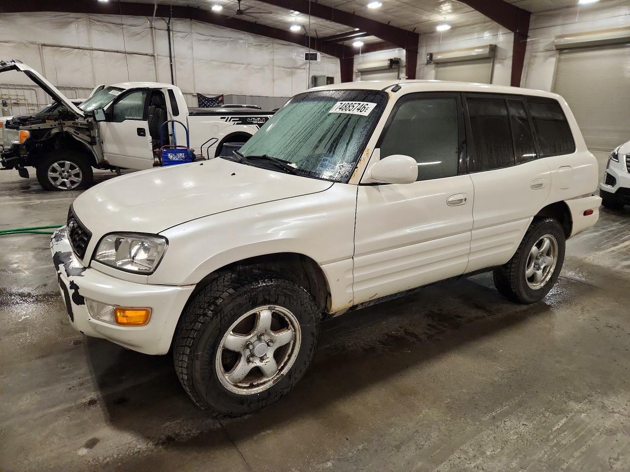 منظر 1999 TOYOTA RAV4 BASE، زاوية 1