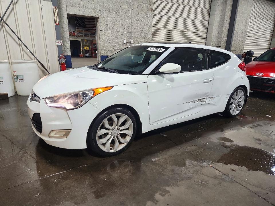2016 HYUNDAI VELOSTER BASE  