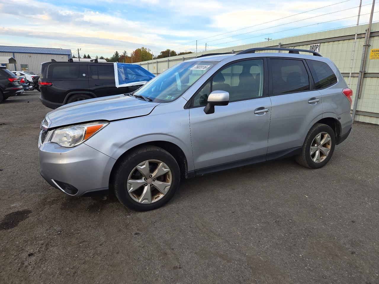 Вид 2015 SUBARU FORESTER 2.5I PREMIUM, угол 1