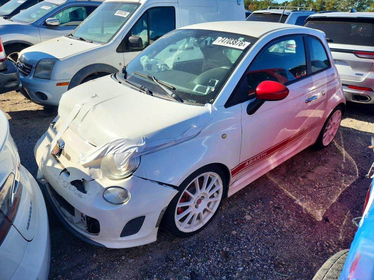منظر 2013 FIAT 500 ABARTH، زاوية 1