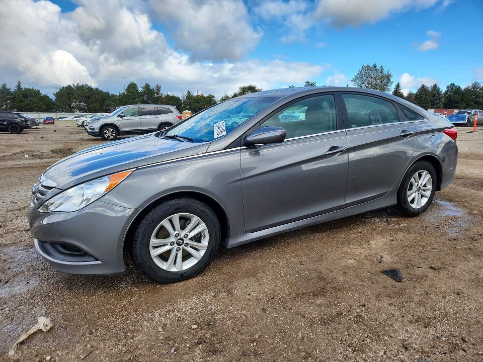 2014 HYUNDAI SONATA GLS  