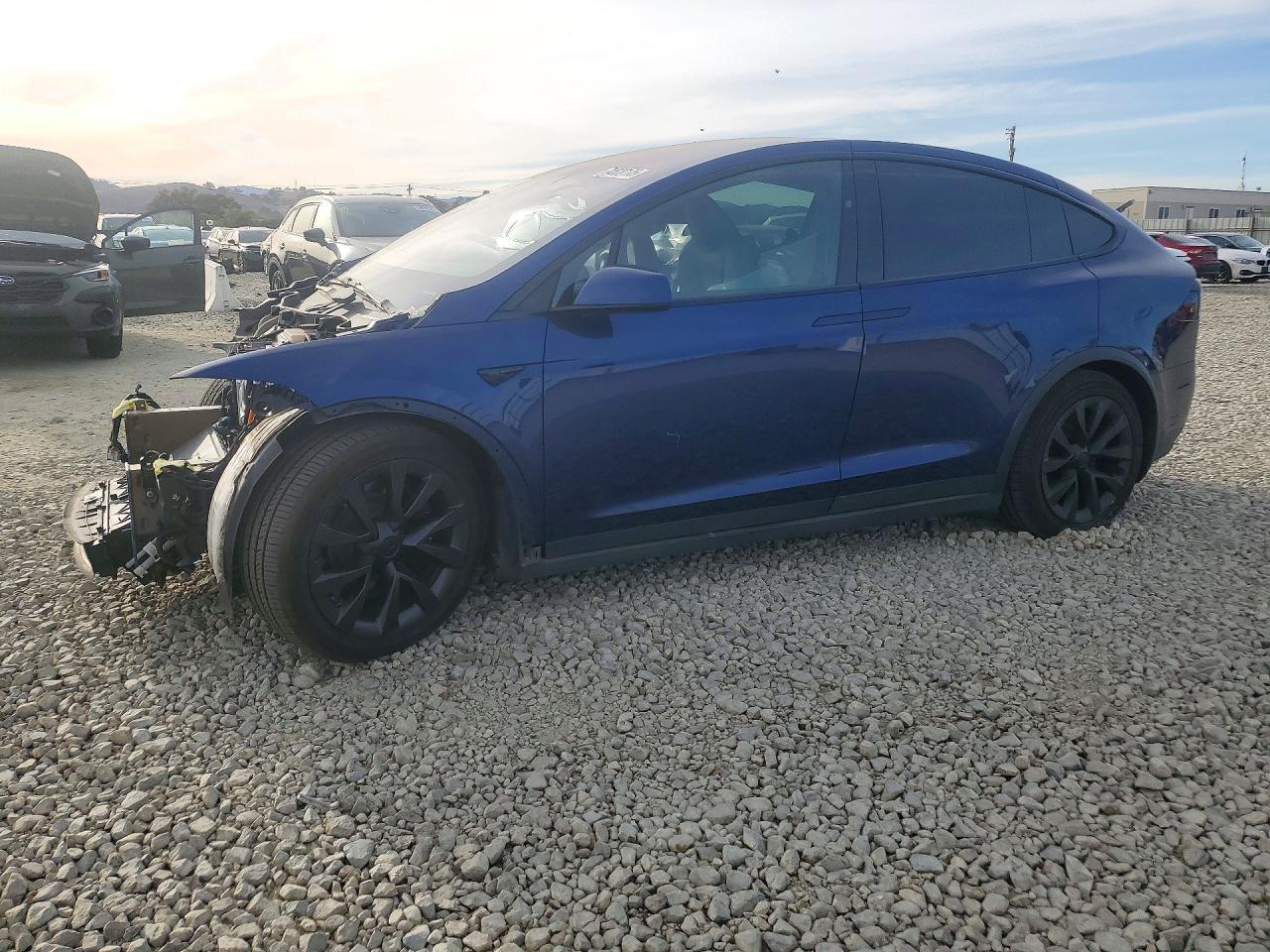 Vue de 2022 TESLA MODEL X, angle 1