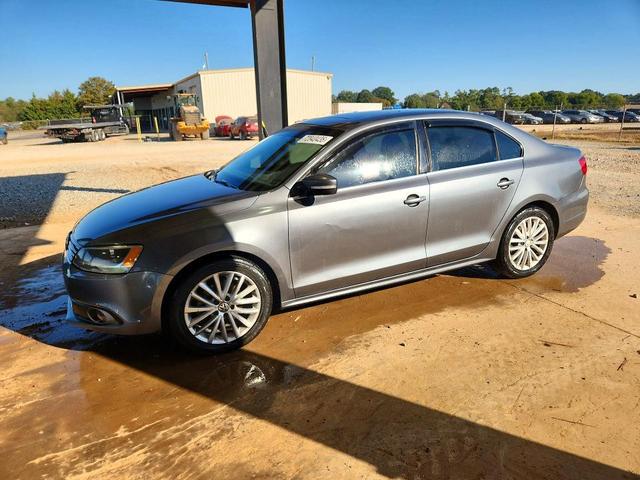 2011 VOLKSWAGEN JETTA SEL