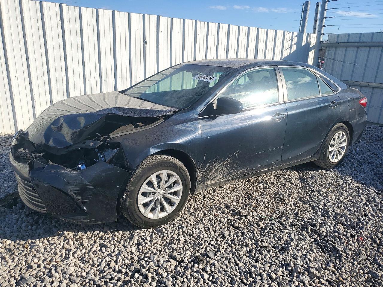 منظر 2017 TOYOTA CAMRY LE، زاوية 1