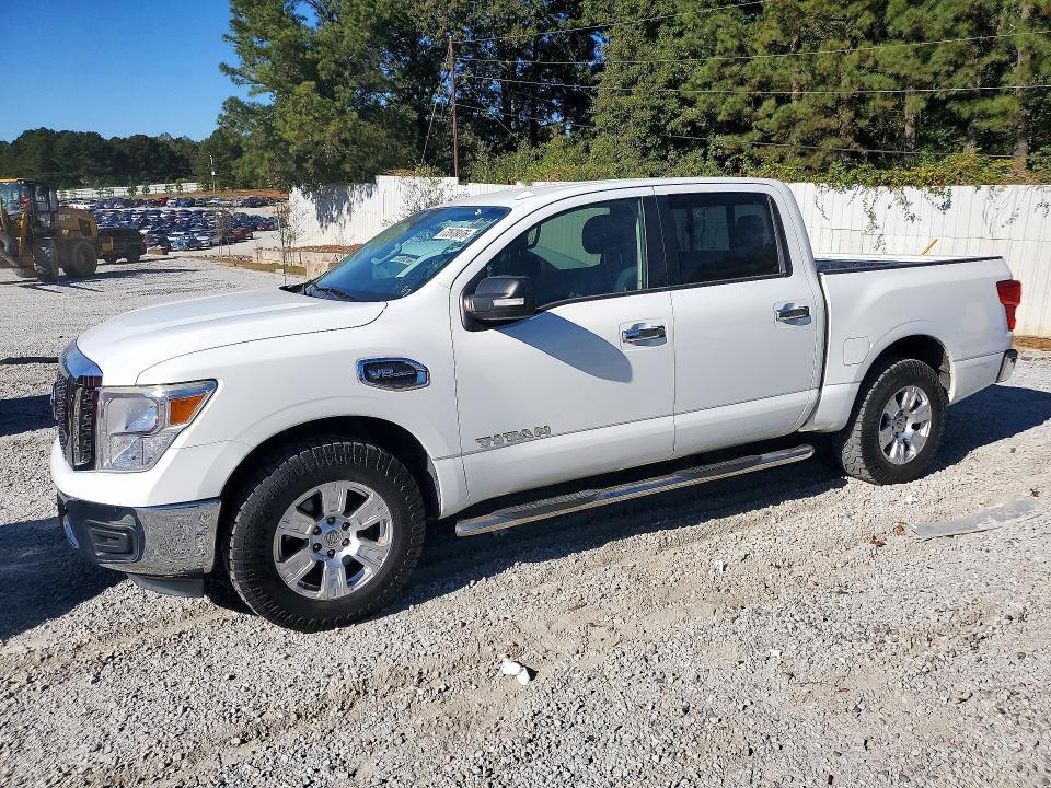 2017 NISSAN TITAN S  