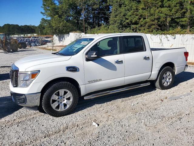 2017 NISSAN TITAN