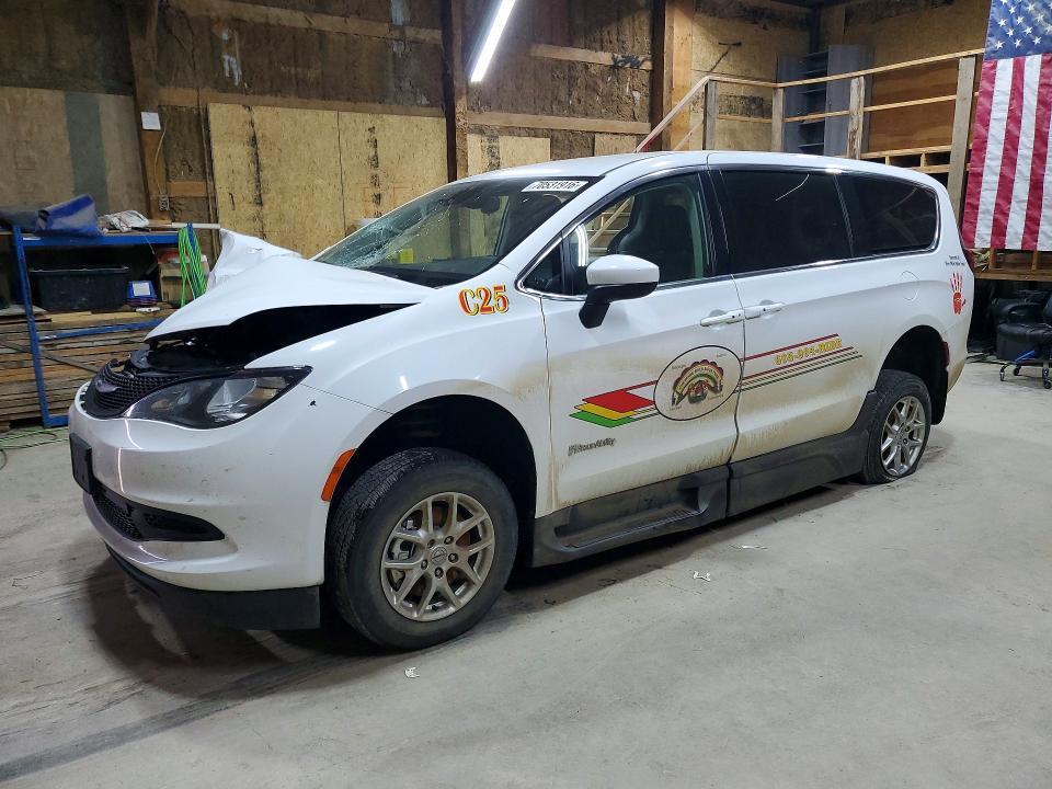 2023 CHRYSLER VOYAGER LX  