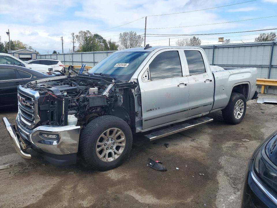 2017 GMC SIERRA K1500 SLE  