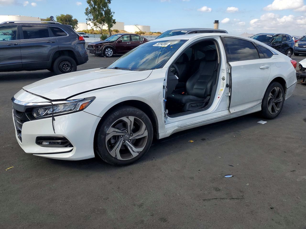 Vista de 2018 HONDA ACCORD EXL, ángulo 1
