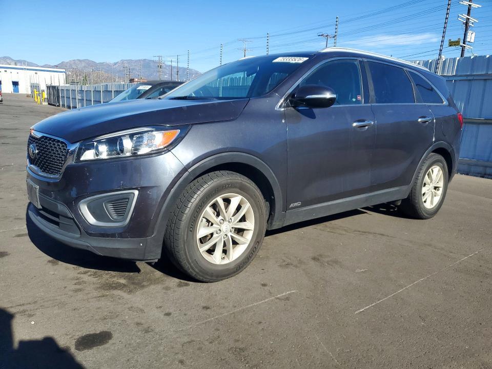 2016 KIA SORENTO LX  