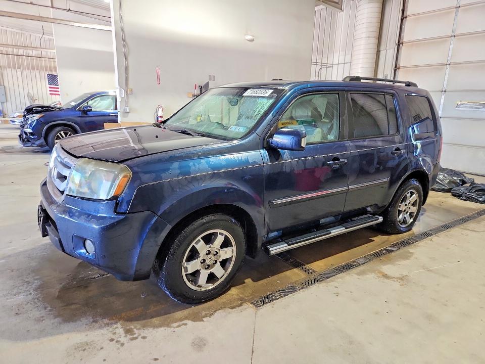 2011 HONDA PILOT TOURING  