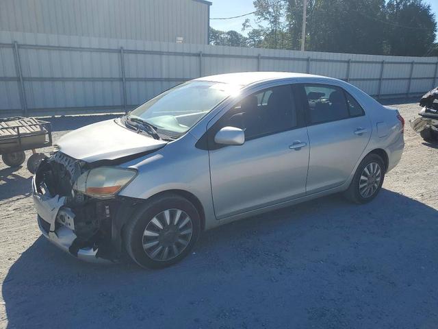 2011 TOYOTA YARIS BASE  