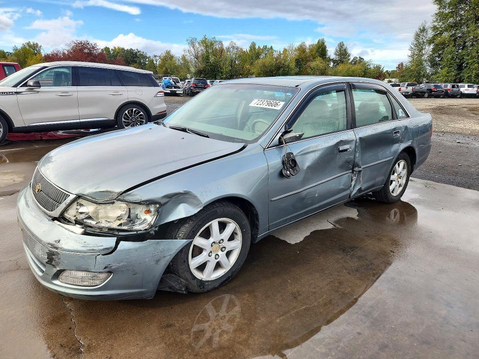 2001 TOYOTA AVALON XLS  