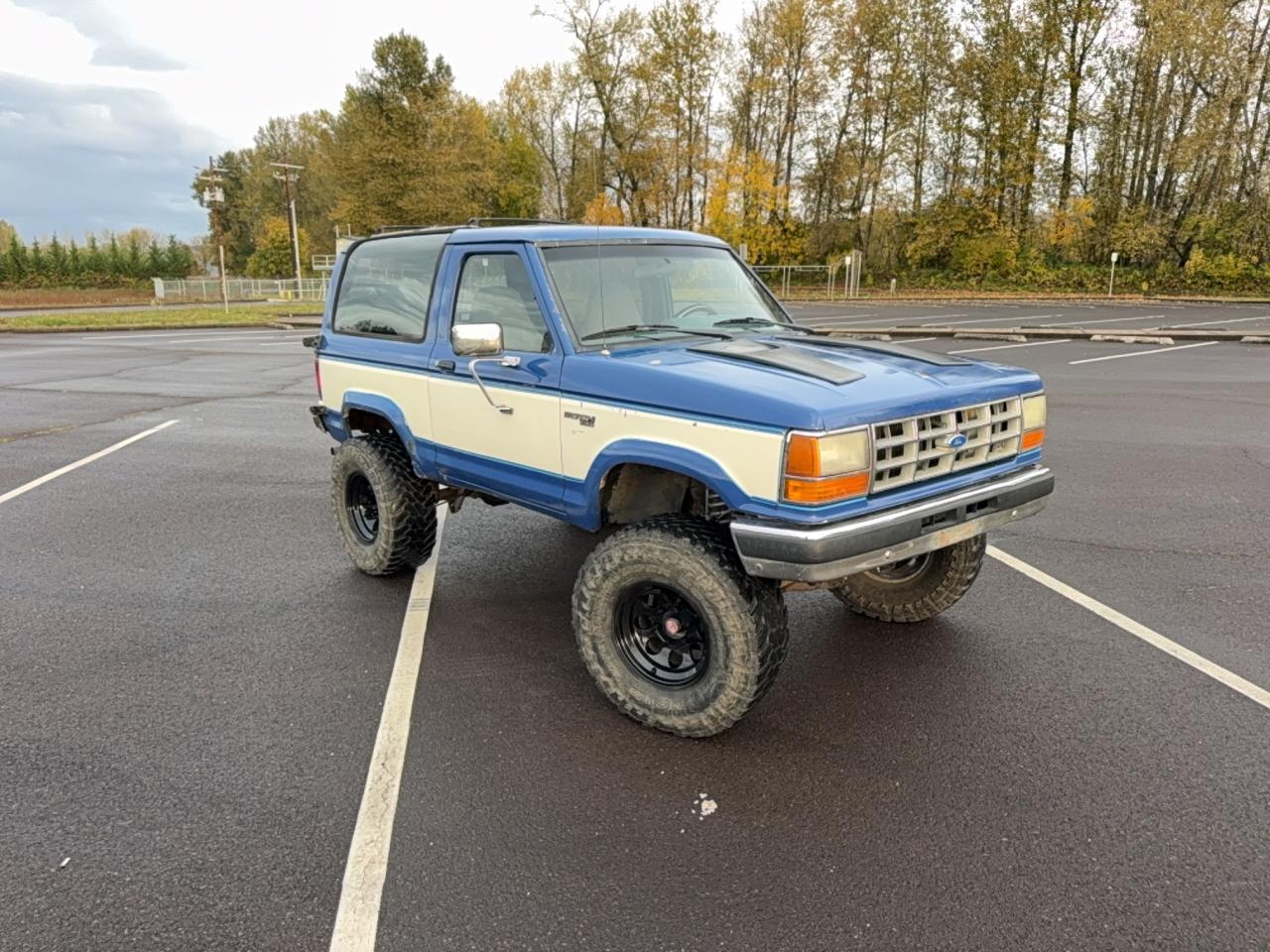 Vue de 1989 FORD BRONCO II, angle 1
