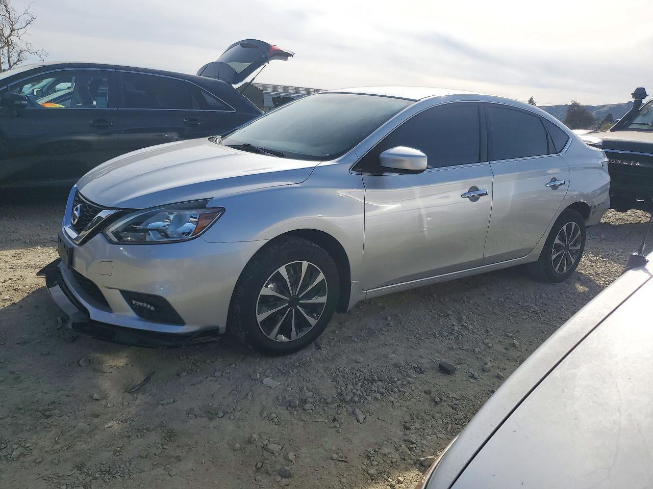 منظر 2016 NISSAN SENTRA S، زاوية 1
