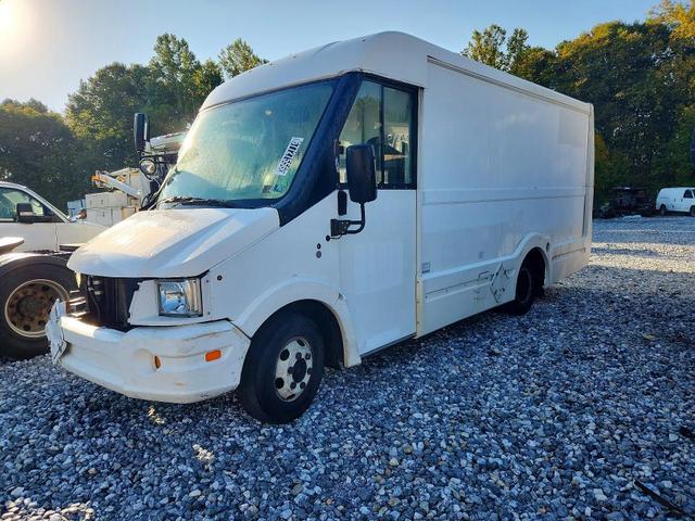 2018 ISUZU REACH DELIVERY VAN