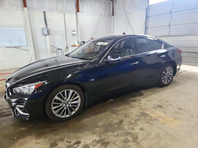 2018 INFINITI Q50 30T LUXE  
