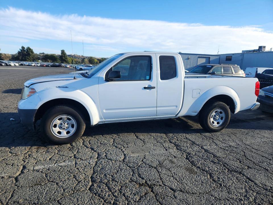 2012 NISSAN FRONTIER S  