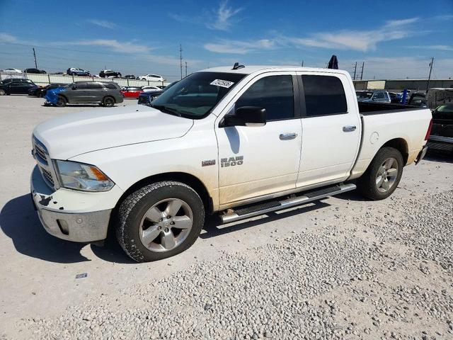 2016 RAM 1500 SLT  