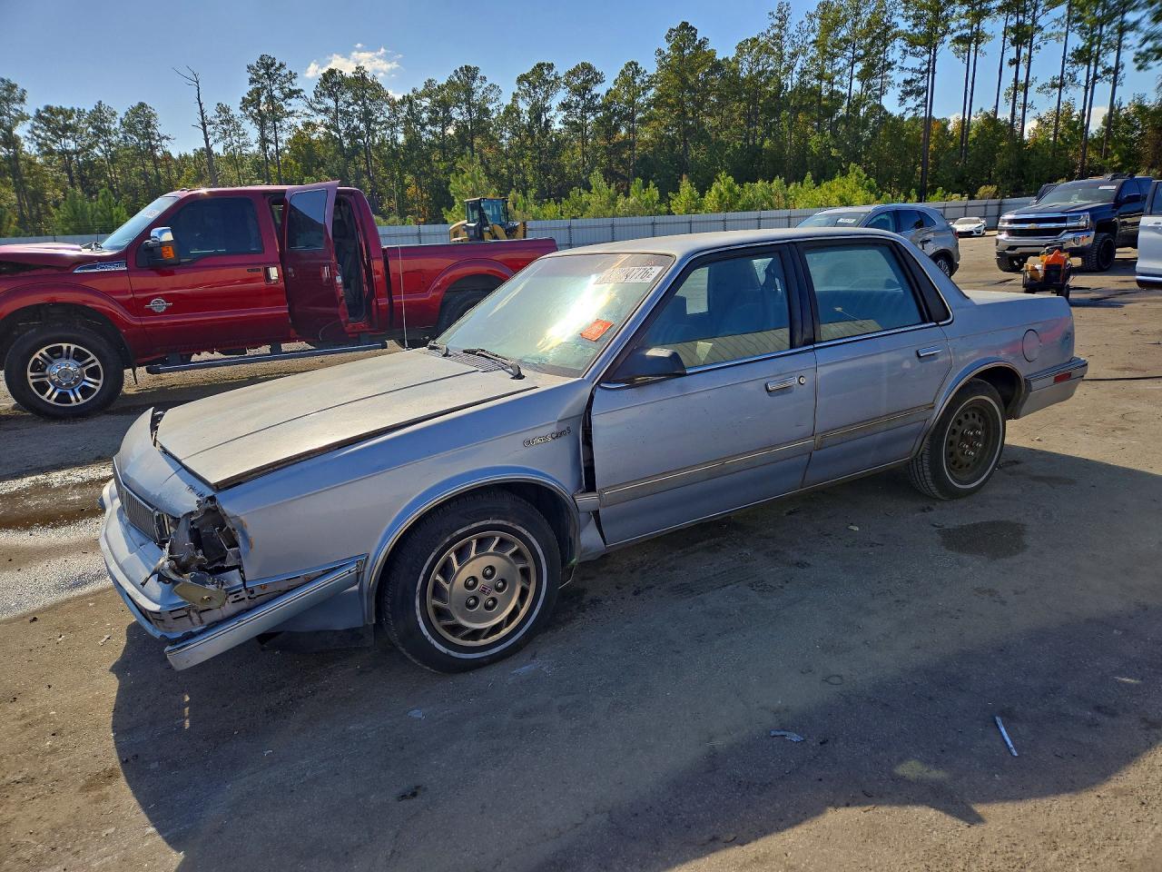 منظر 1994 OLDSMOBILE CUTLASS CIERA S، زاوية 1