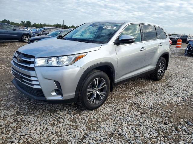 2019 TOYOTA HIGHLANDER LE  