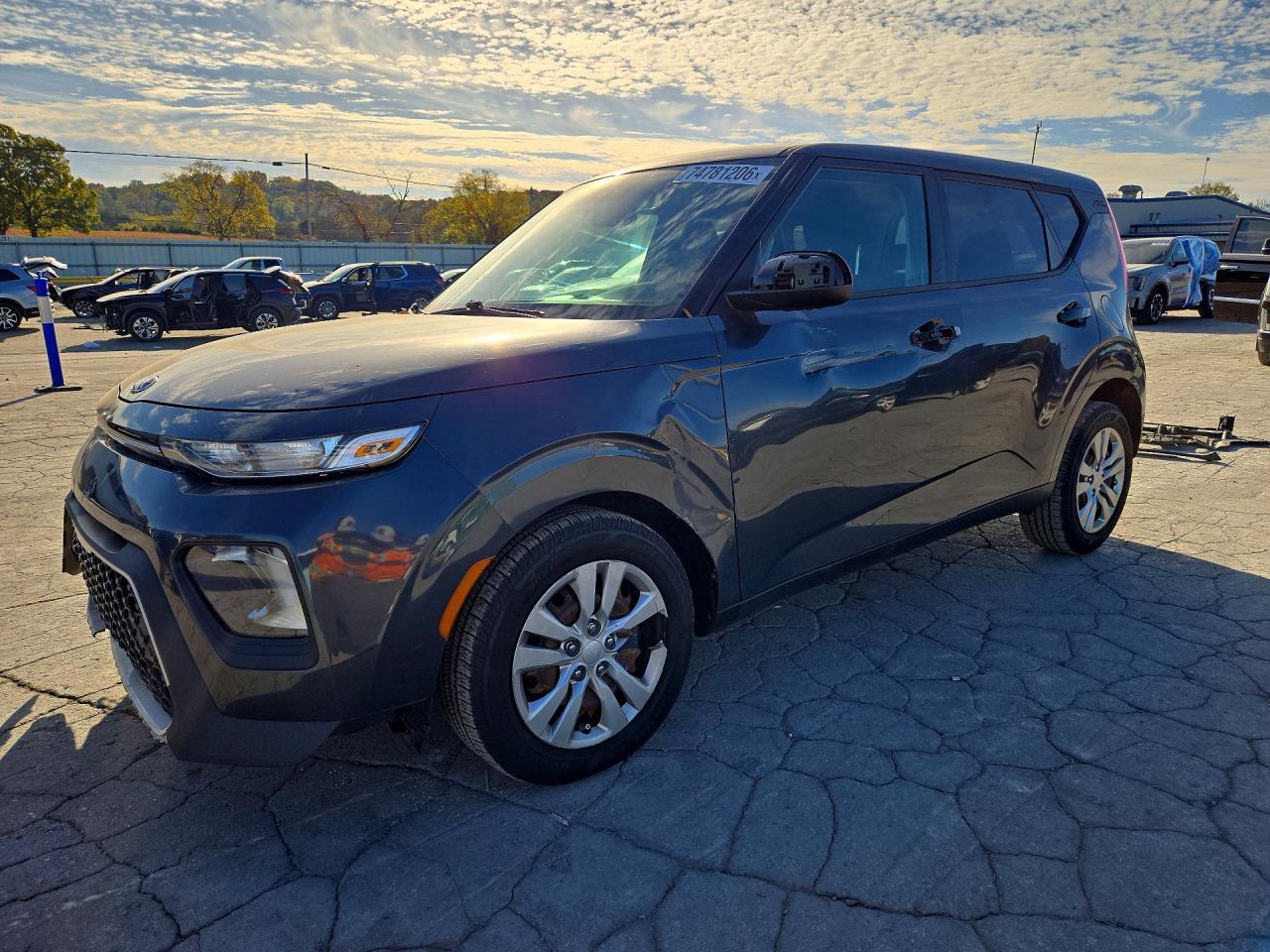 منظر 2020 KIA SOUL LX، زاوية 1