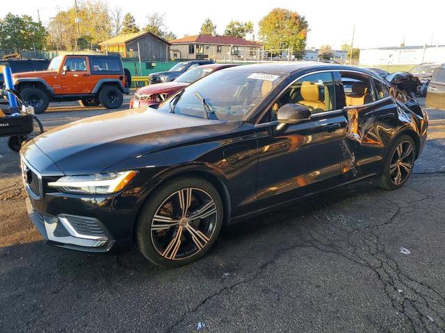 2022 VOLVO S60 T8 RECHARGE INSCRIPTION  