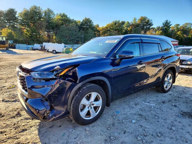 2022 TOYOTA HIGHLANDER XLE  
