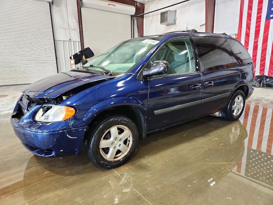 2005 DODGE CARAVAN SXT  