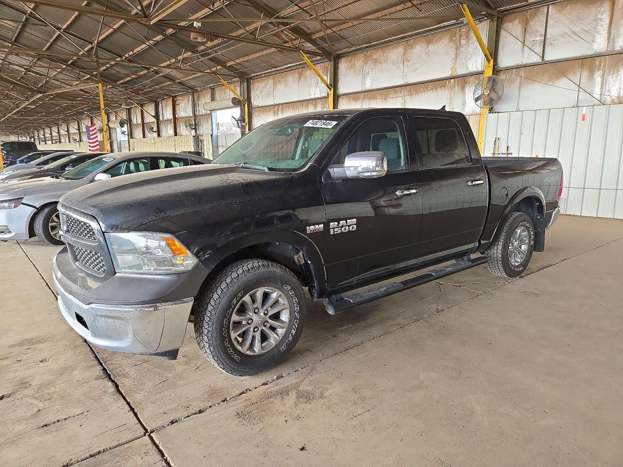 منظر 2018 RAM 1500 SLT، زاوية 1