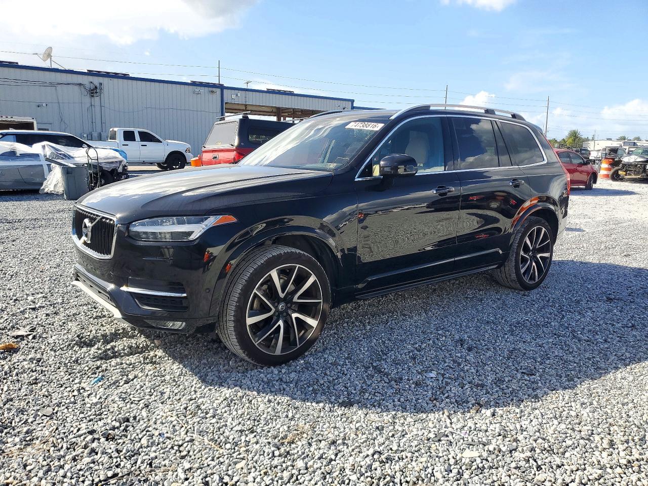 Vedere 2018 VOLVO XC90 T6, unghi 1