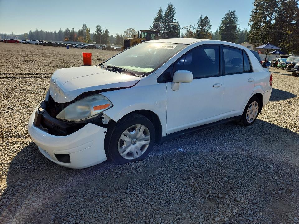 2010 NISSAN VERSA 18 S  