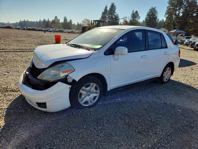 2010 NISSAN VERSA 18 S  