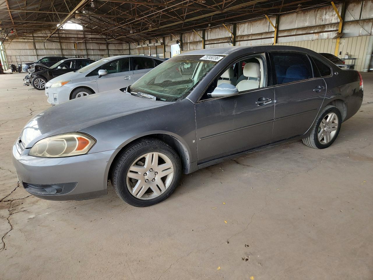 Vue de 2006 CHEVROLET IMPALA LT, angle 1