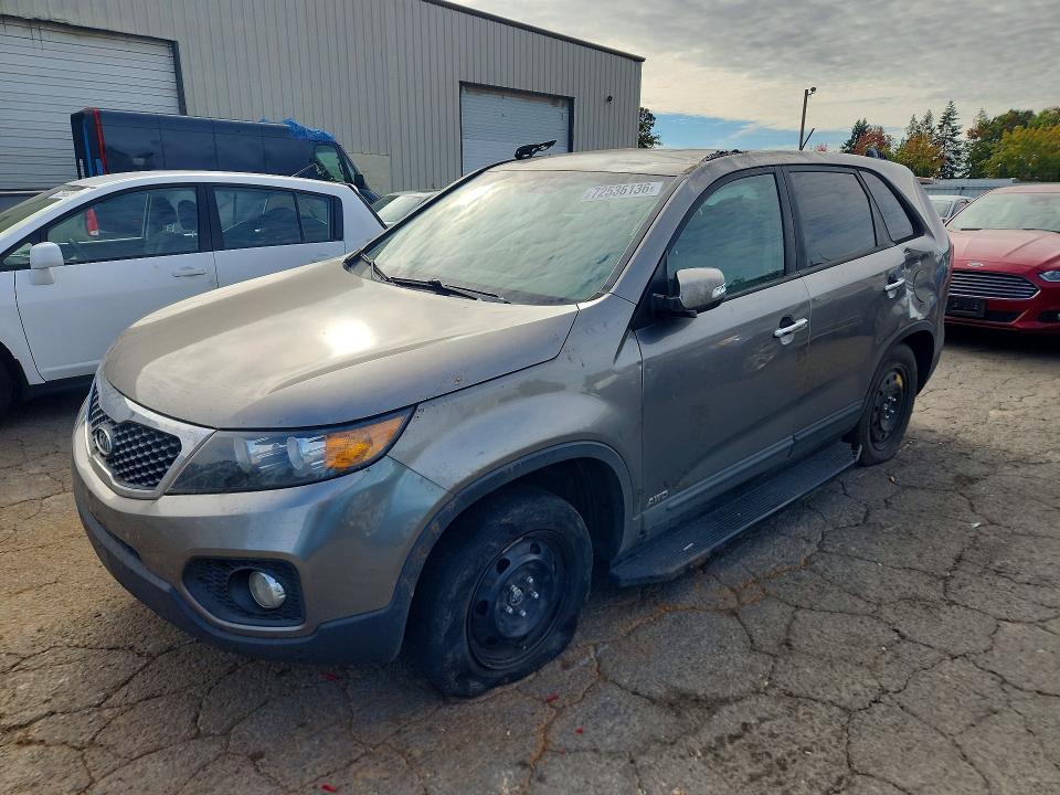 2012 KIA SORENTO LX  