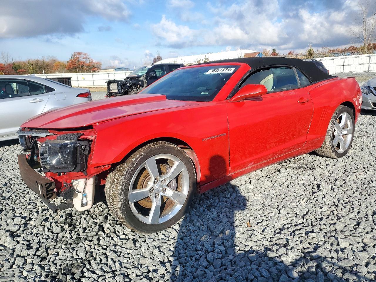 Вид 2013 CHEVROLET CAMARO 2SS, угол 1