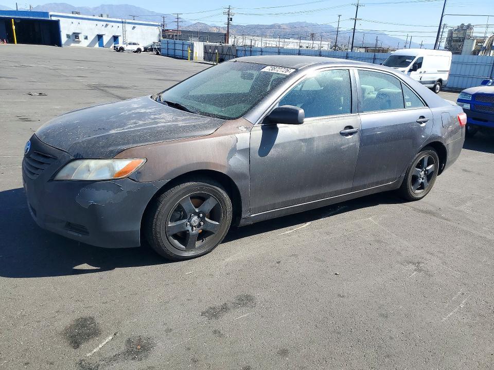 2009 TOYOTA CAMRY LE  