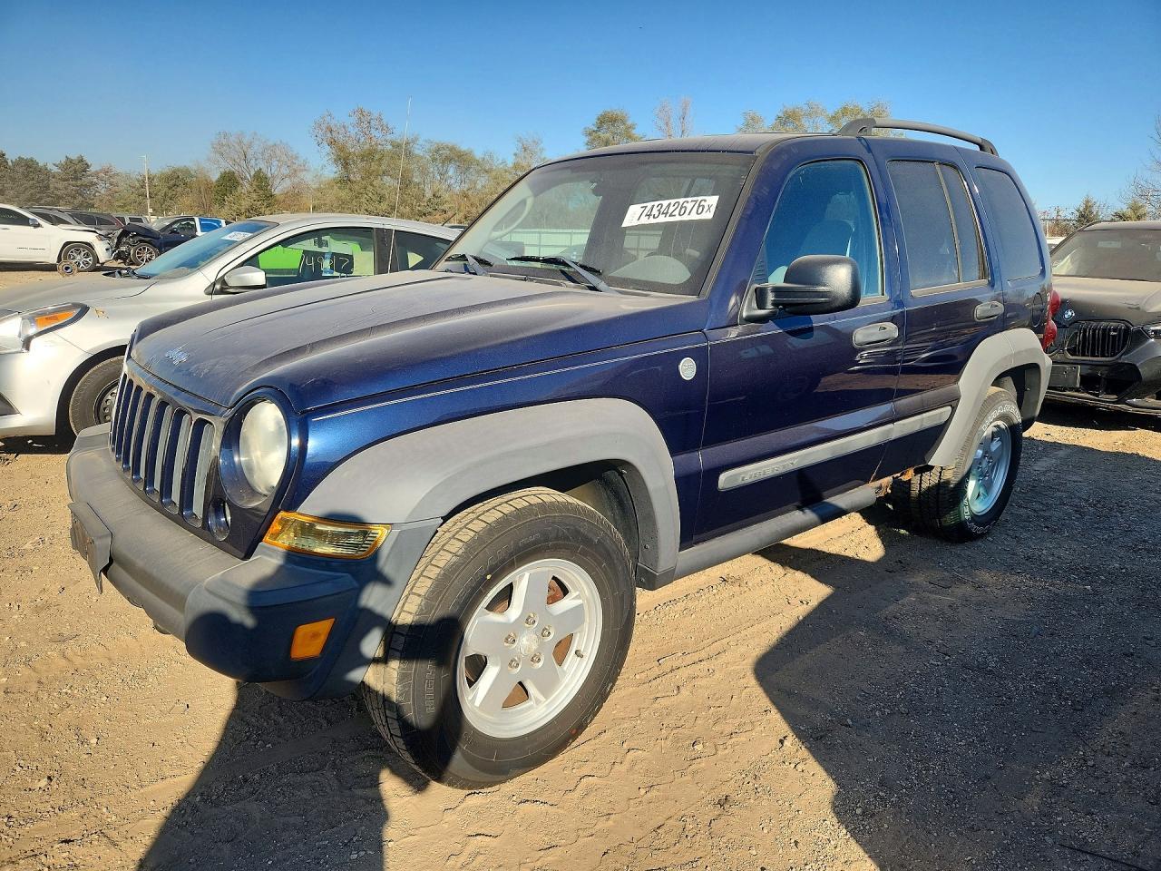 Vue de 2007 JEEP LIBERTY SPORT, angle 1