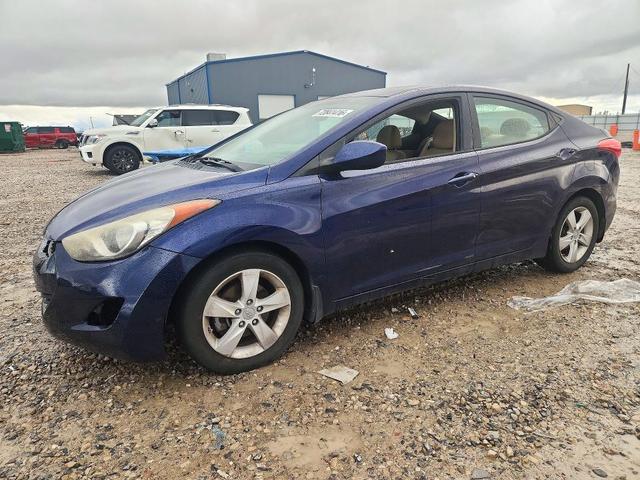 2013 HYUNDAI ELANTRA