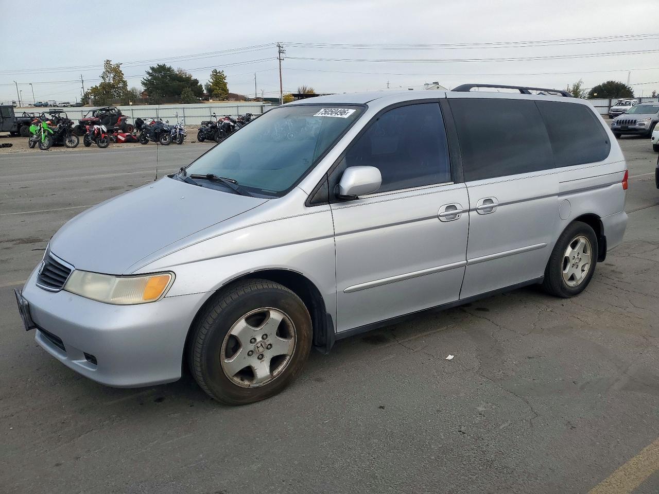 Вид 2001 HONDA ODYSSEY EX, угол 1
