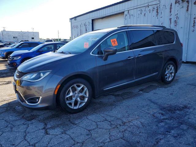 2017 CHRYSLER PACIFICA TOURING L  