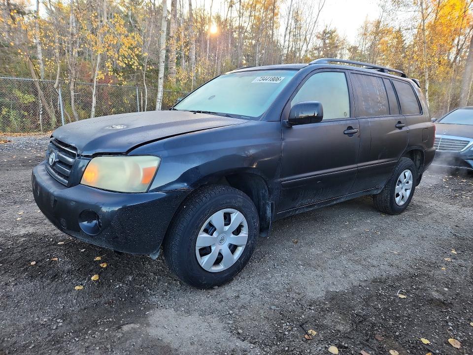 2004 TOYOTA HIGHLANDER BASE  