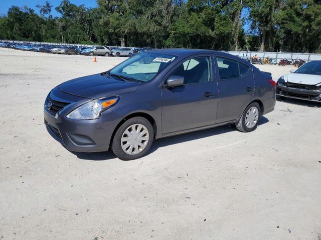 2017 NISSAN VERSA