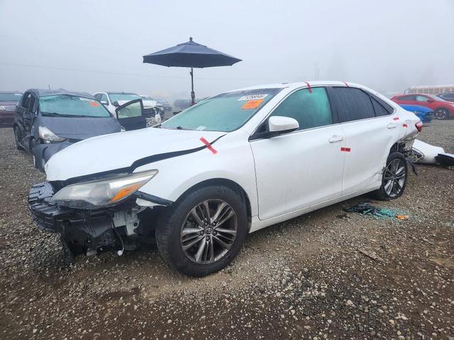 2017 TOYOTA CAMRY SE  