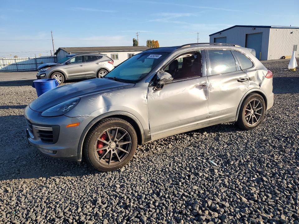 2017 PORSCHE CAYENNE TURBO  