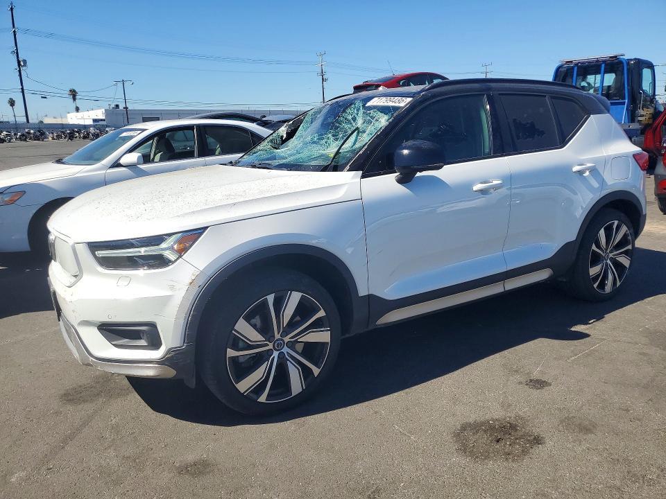 2021 VOLVO XC40 RECHARGE  