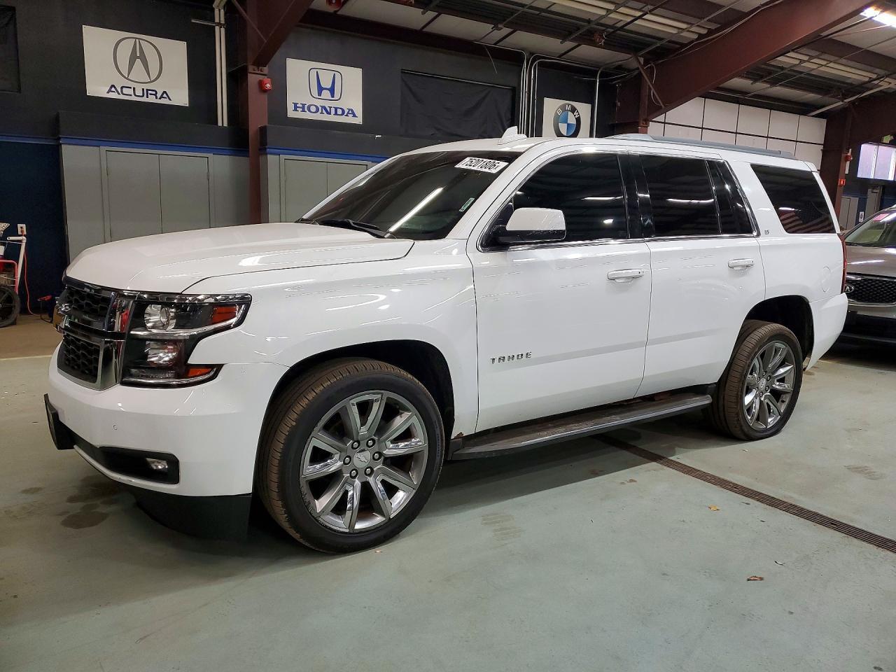 Вид 2018 CHEVROLET TAHOE K1500 LT, угол 1