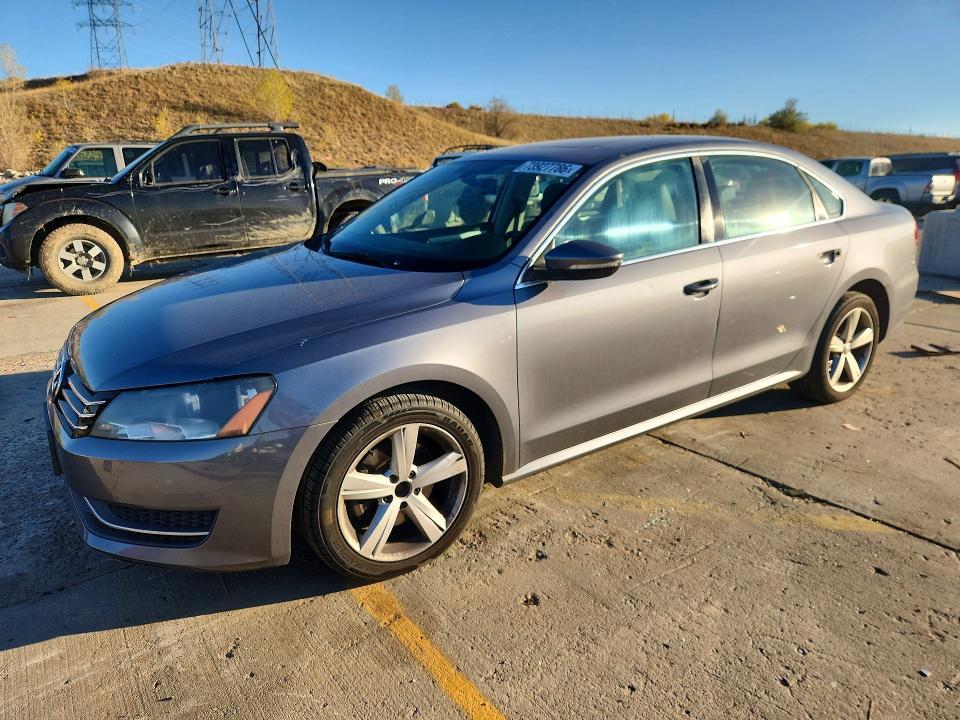 2012 VOLKSWAGEN PASSAT SE  