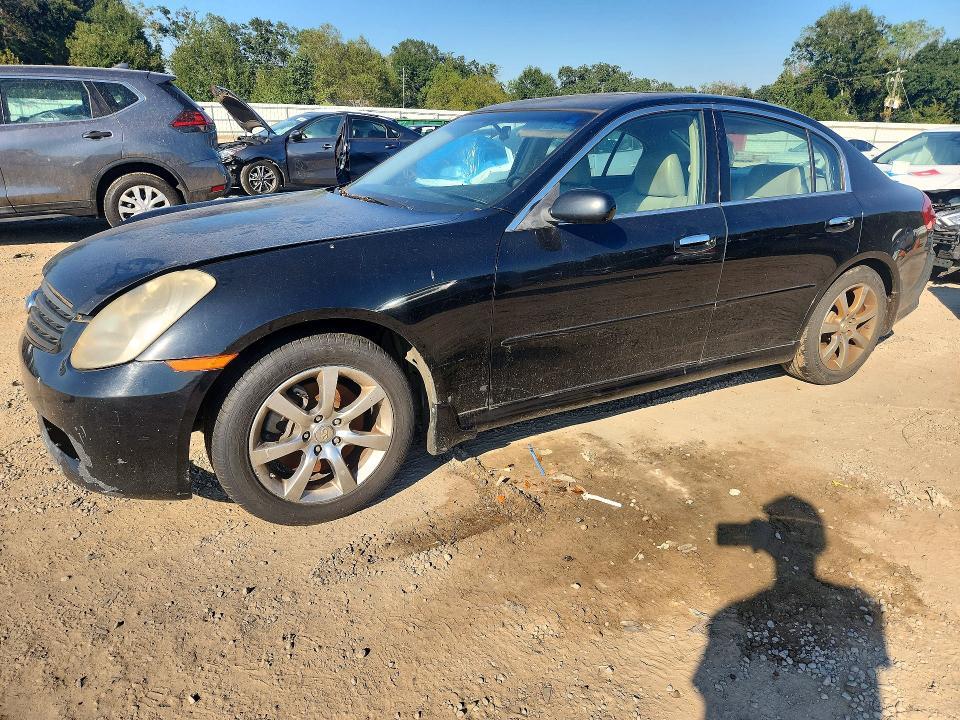 2005 INFINITI G35 BASE  