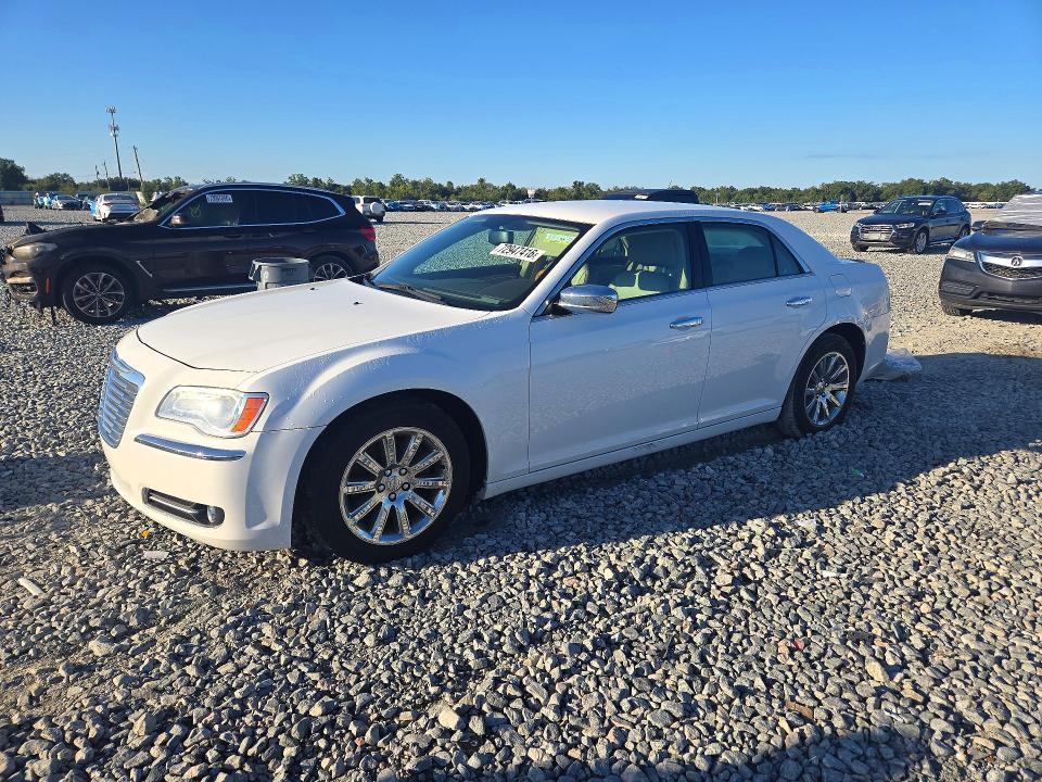 2014 CHRYSLER 300C   